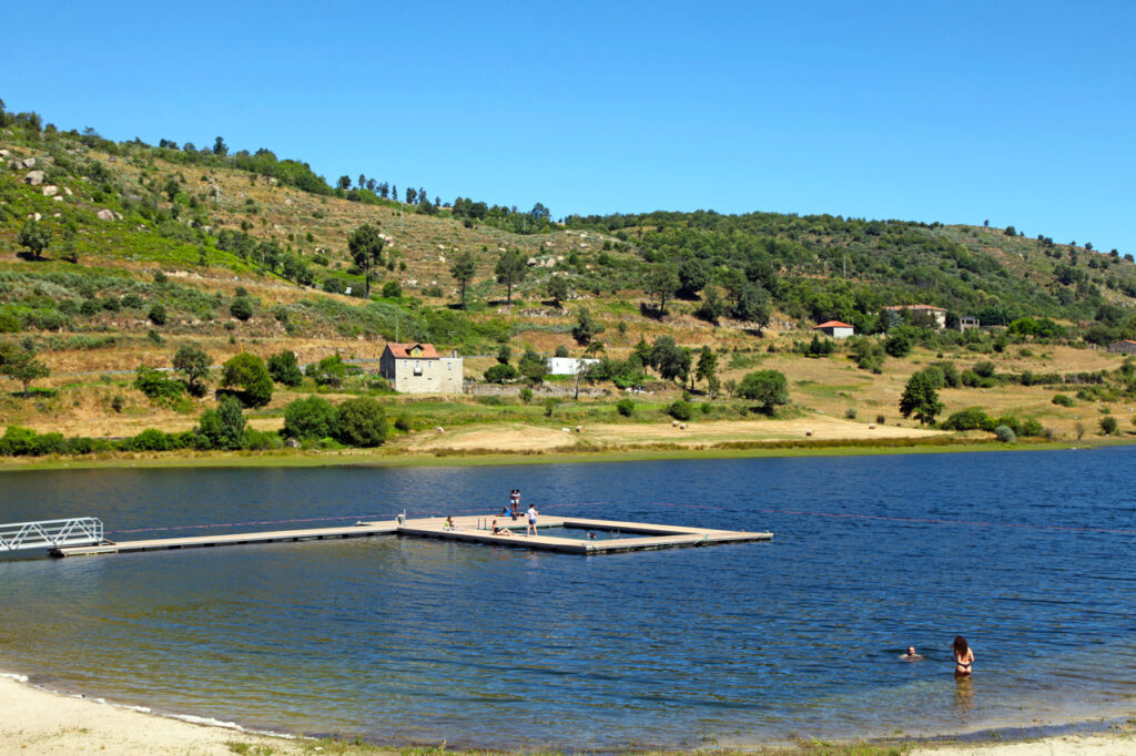 praia fluvial do caldeirão