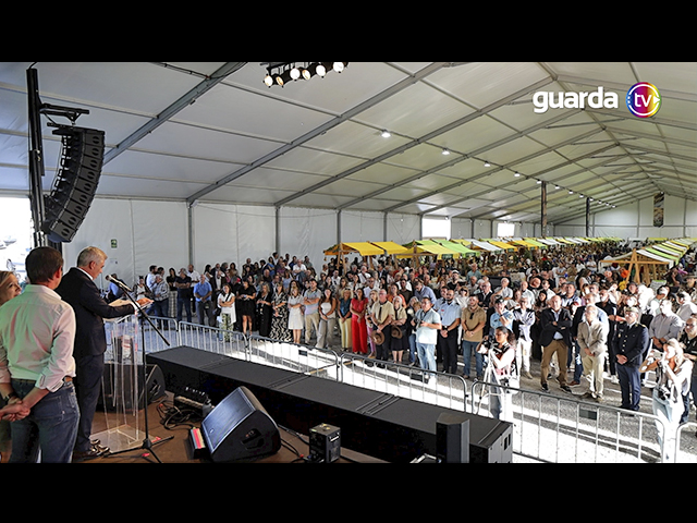 Feira Farta 2026 abriu portas com tradição, sabor e animação