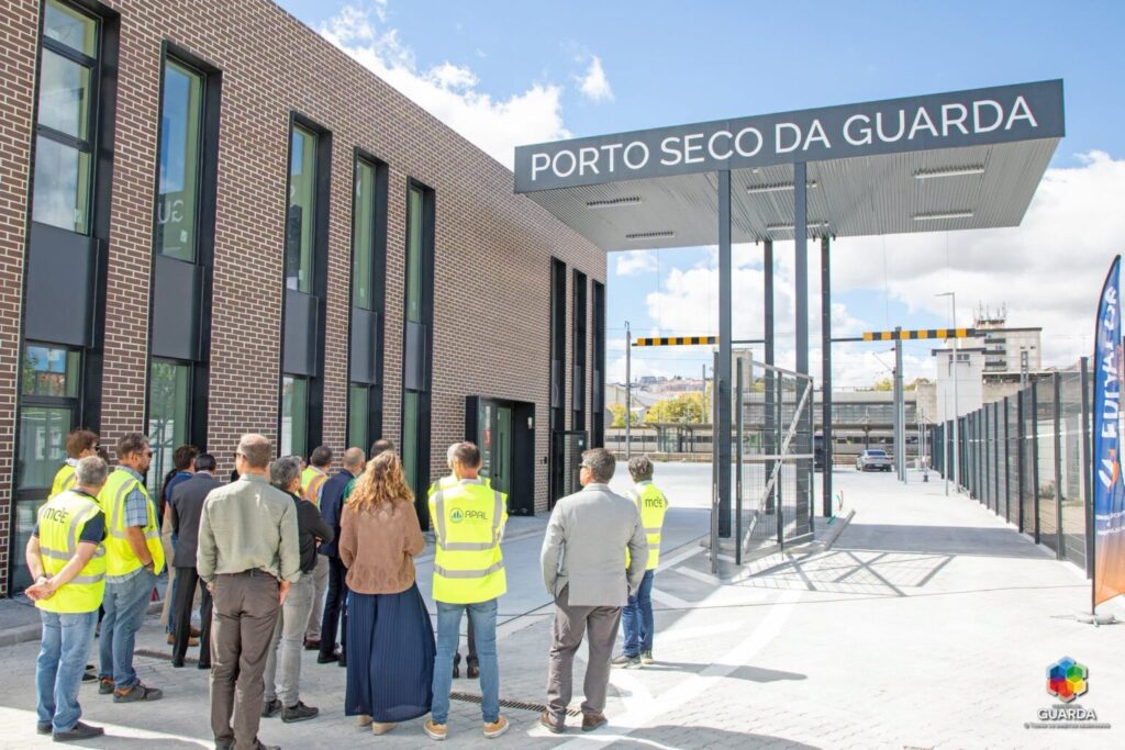 Visita ao Porto Seco da Guarda; obras da 1ª fase em fase de conclusão